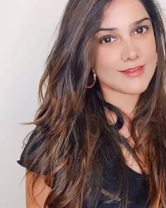 Dr. Sravya C Tipirneni, Consultant - Dermatologist & Cosmetologist, Columbia Asia Hospital, Whitefield (A unit of Manipal Hospitals)