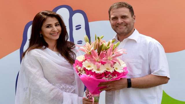 806423 urmila matongdkar joins congress