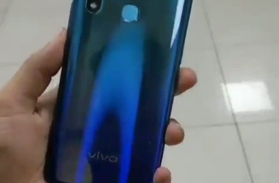 Vivo Z1 Po live shots 1 912x1024