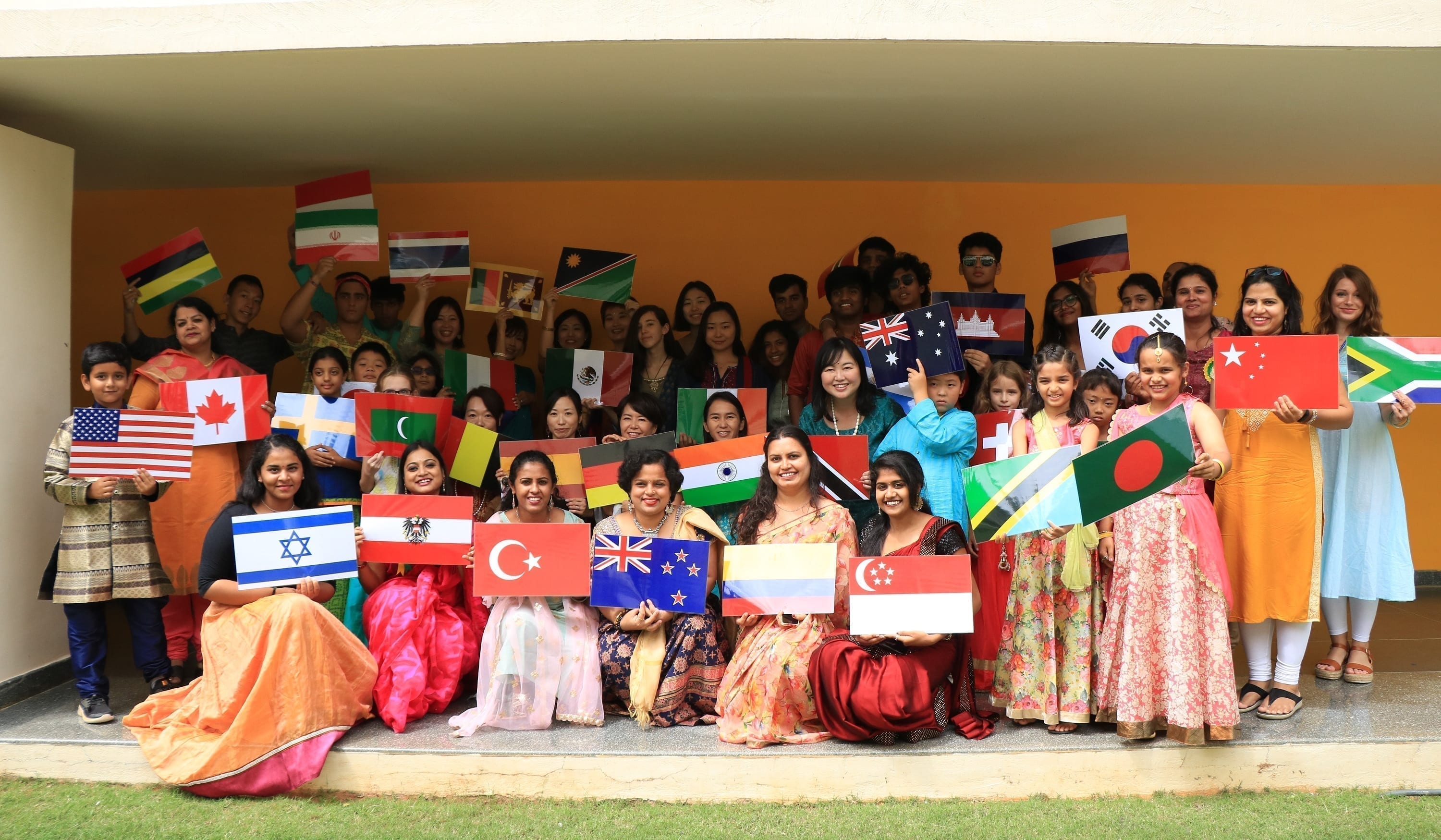 40 NATIONALITIES CELEBRATE THE FESTIVAL OF LIGHTS AT CIS