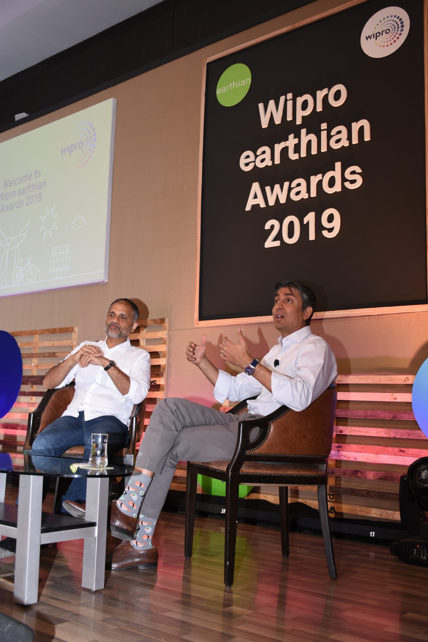 Rishad Premji Chairman Wipro Limited and Anurag Behar Chief Sustainability Officer Wipro Limited in conversation with students at the Wipro earthian awards 2019 scaled