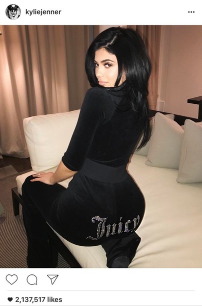 Kylie Jenner in cute sweatpants