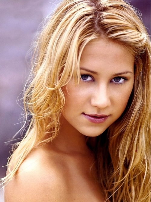 Aana Kournikova hairstyle picture