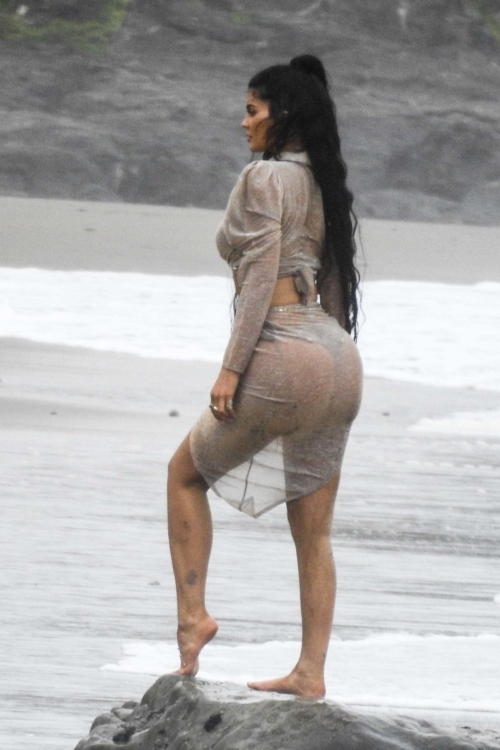 Kylie Jenner beachside hot photoshoot
