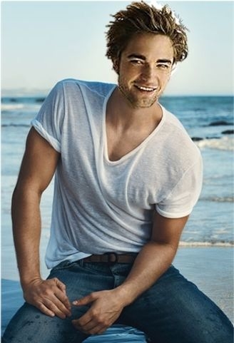 Robert Pattinson in white T-cool denim
