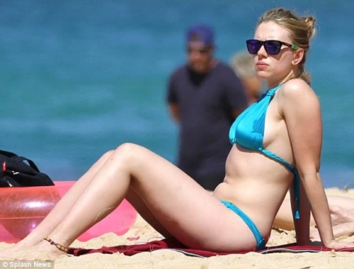 Scarlett Johansson enjoying on beach